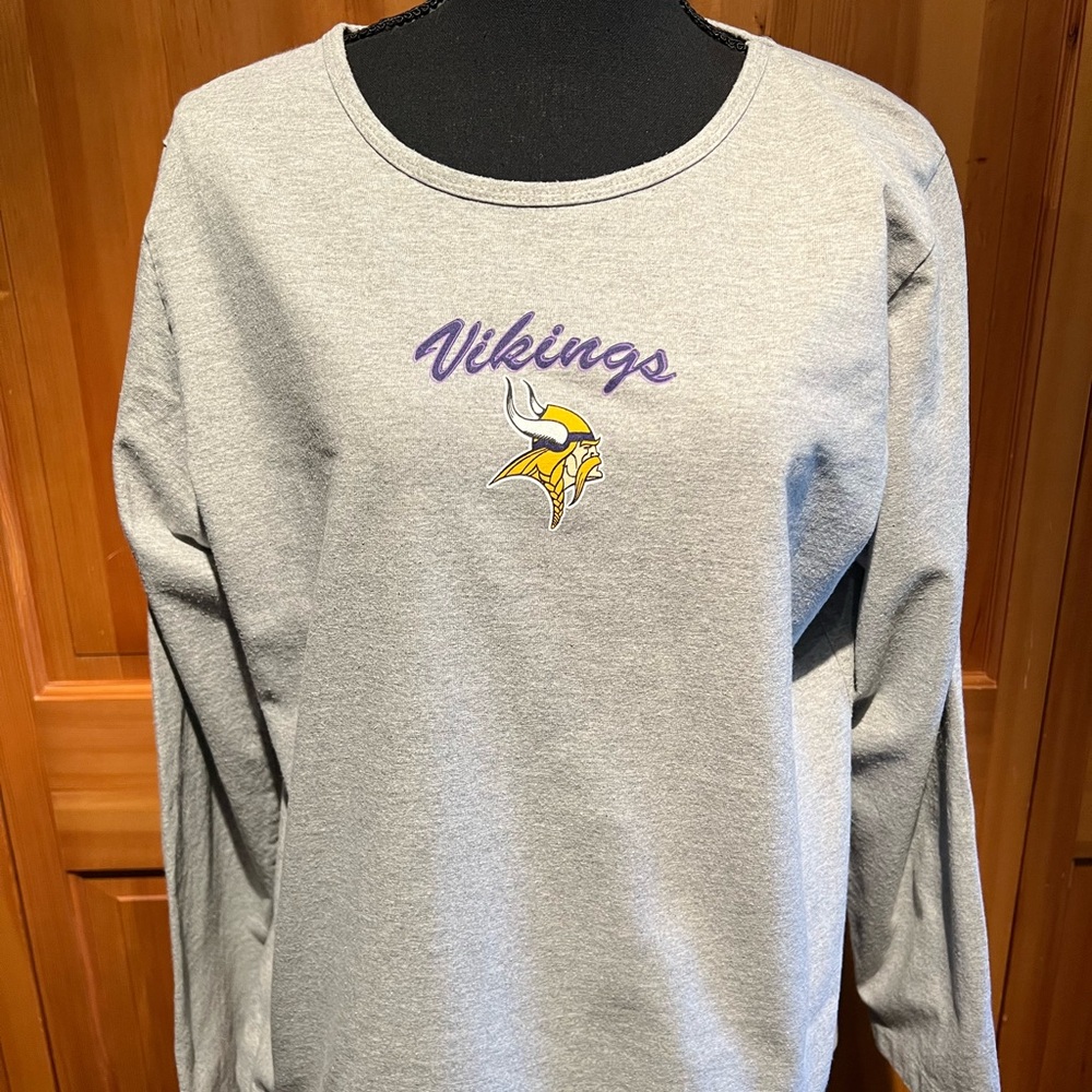 Vikings Women's Team Apparel Gray  Long Sleeve Tee - Sz XL